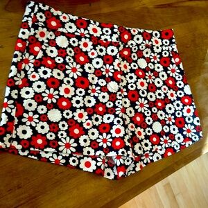 Trina Turk Corbin Shorts red white and blue floral size 4